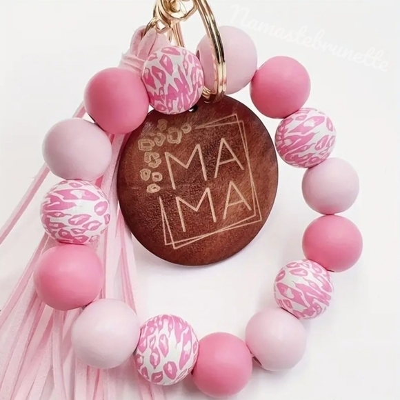 Wooden Beaded Mama Keychain Bag Charm With Pink Tassel - Picture 3 of 13